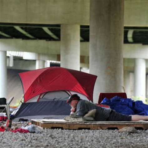 Homeless advocates: Huntsville should have opened 'warming center ...