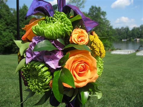 Ceremony Flowers by Twigs in Greenville, SC. | Flower delivery, Order flowers, Order flowers online