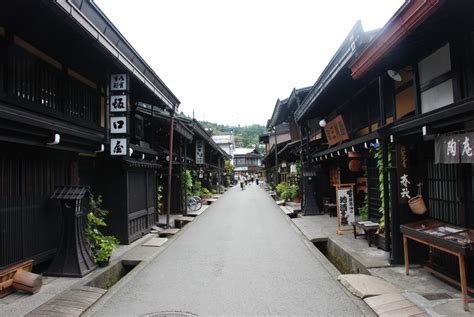 10 Must-Visit Historic Towns and Districts in Japan - WanderWisdom