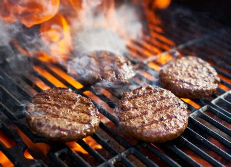 How to Grill Burgers: Tips and Tricks for the Perfect Grilled Burger ...