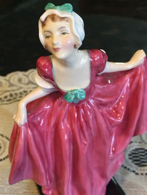 Rare Royal Doulton Figurine DELIGHT HN1772 1936-1945 Leslie - Etsy