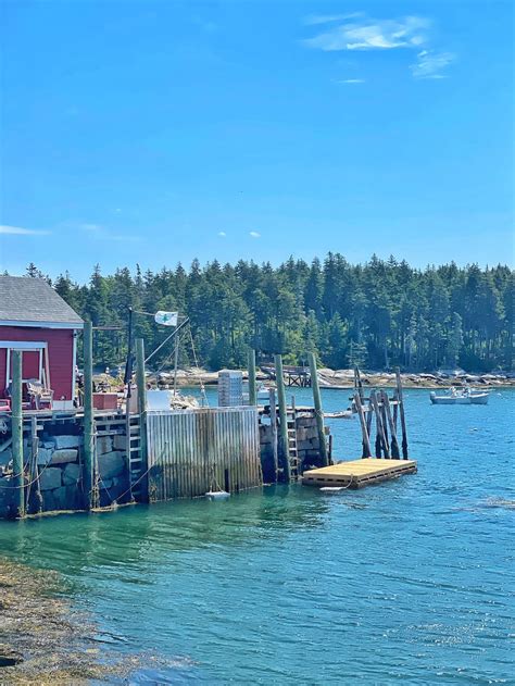 The Best Little Lobster Shack in Maine - Molly in Maine