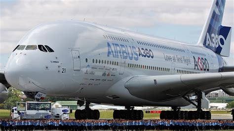 Biggest Airbus in The world 2016 | Biggest passenger Airplane In The World - YouTube