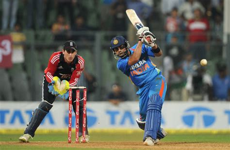 Virat Kohli Batting Style Images | Cricketer Pics