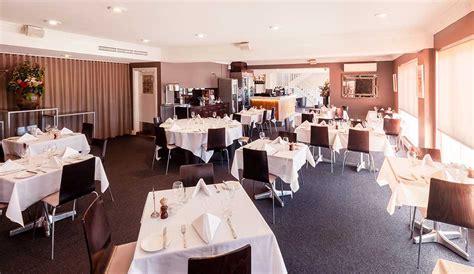 Dine at a Leading Restaurant in Highett | The Buckingham