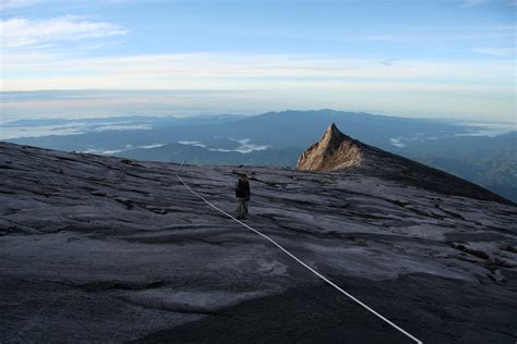 Everything About Wood: Mt Kinabalu Summit 8.0km to 8.5km (South Peak)