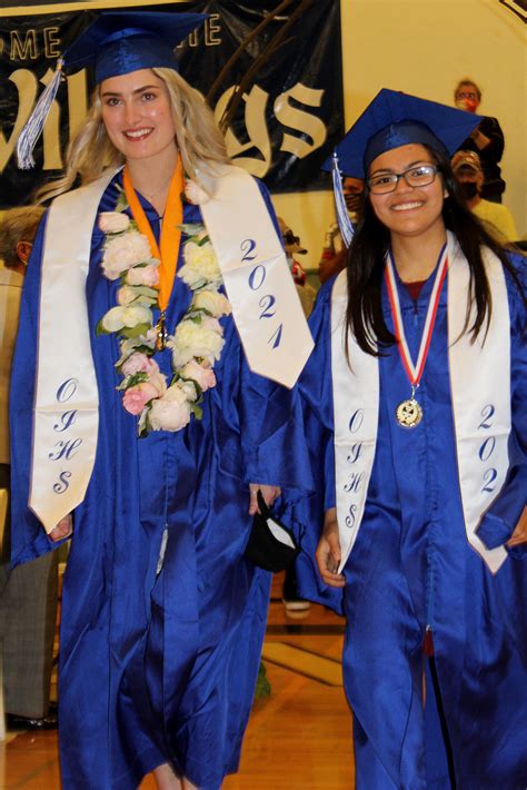 Orcas High School graduates 24 students during commencement ceremony ...