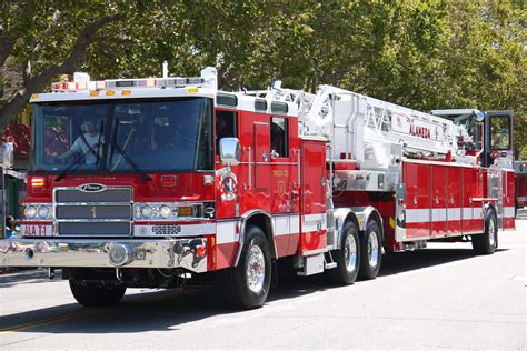 Pierce Quantum Heavy Duty Tiller | Fire trucks, Fire ladder, Fire engine