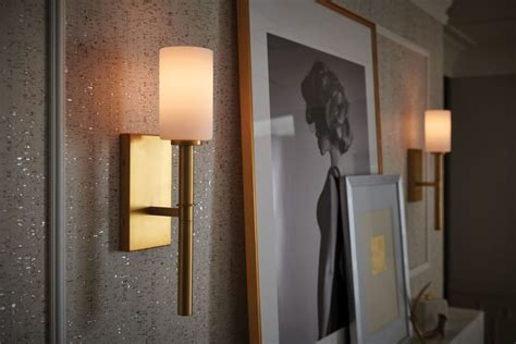 What Height Should Wall Sconces Be Mounted?