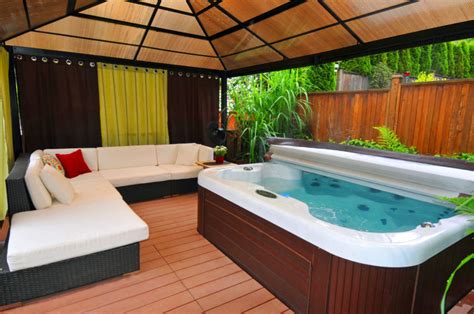 26 Spectacular Hot Tub Gazebo Ideas