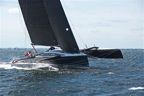 Black Marlin: Jan Andersen's awesome 10m Carbon-Fibre Trimaran