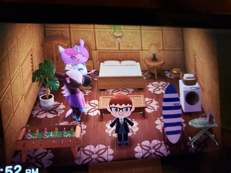 Renee and Reneigh in Reneigh's house : AnimalCrossing