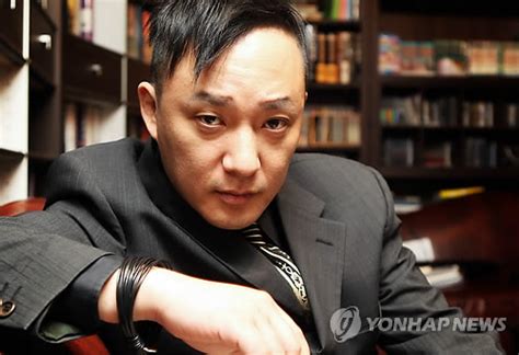 S. Korean singer Shin Hae-chul dies aged 46 following heart attack – The Korea Times