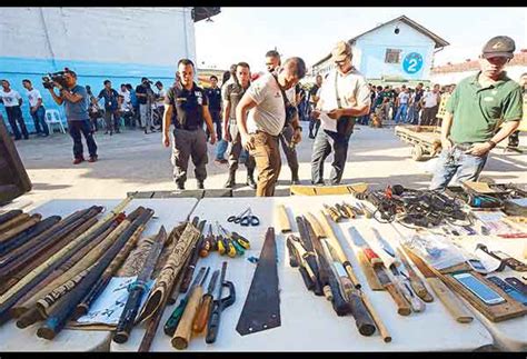 Guns, drugs, sex toys seized in Bilibid raid | Philstar.com