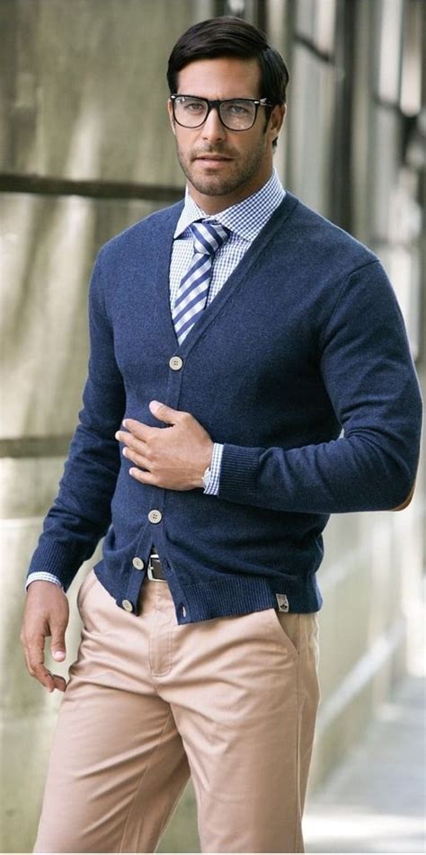 30 Styling Tips For Men To Master Business Casual Look