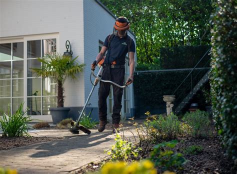 3 Benefits of Working With Professional Landscapers - What to Know | Classic Landscapes ...