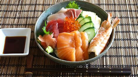 Chirashi Sushi Recipe – Japanese Cooking 101