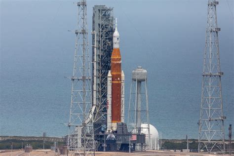 NASA to roll Artemis 1 moon rocket off the launch pad early next week ...