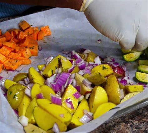 Easy Honey-Mustard Chicken with Roasted Vegetables Recipe