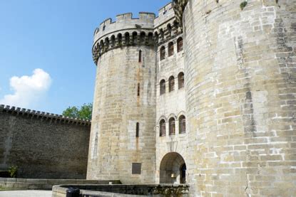 Normandy Castles - France Travel Guide - Eupedia