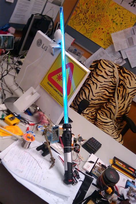 DIY Light Saber For : 6 Steps - Instructables