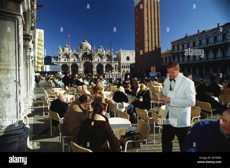 Cafes on Piazza San Marco, Venice, Italy Stock Photo: 15644072 - Alamy