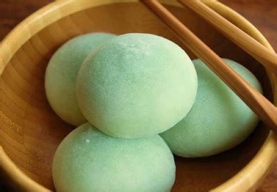 When the Stomach Rules the Mind: Mochi - Japanese rice cake