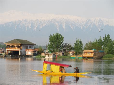 Dal Lake, Kashmir, India