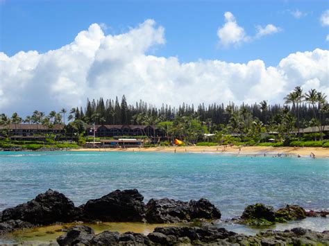 Family Friendly Beach Days at Napili Bay | Family Vacation Hub