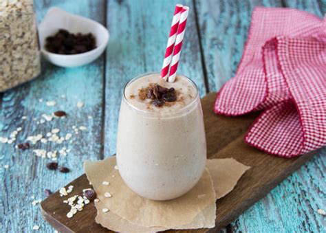 Oatmeal Cookie Smoothie Recipe