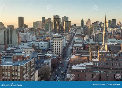 Montreal Skyline at Sunrise Editorial Stock Image - Image of canada, quebec: 104941294