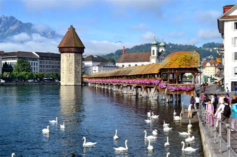 Chapel Bridge, Lucerne, Switzerland jigsaw puzzle in Bridges puzzles on TheJigsawPuzzles.com ...