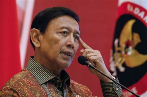 Indonesia’s security minister Wiranto hurt after stabbing attack | News ...