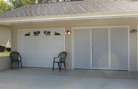 Lifestyle Screens - Local Garage Doors