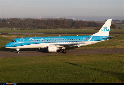 Embraer ERJ-190STD - Large Preview - AirTeamImages.com