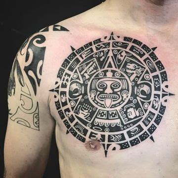 El asombroso significado y los tatuajes de calendario azteca | Tatuajes calendario azteca ...