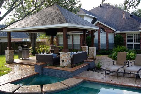 Missouri City Freestanding Patio Cover - Texas Custom Patios