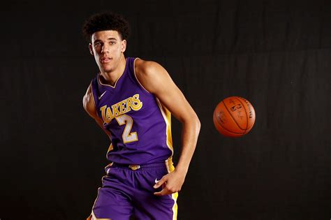 Lakers News: Stu Lantz sees a lot of Magic Johnson in Lonzo Ball’s game