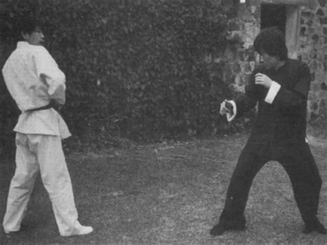 The real fight between Bruce Lee and one of stunts that has challenged him on the set of „Enter ...