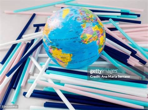 1,007 Plastic Straw Pollution Stock Photos, High-Res Pictures, and Images - Getty Images