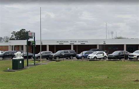 Small Fire Burns Building at Acadiana High School