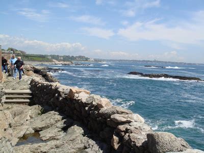 Newport Cliff Walk - Explore the breathtaking views on this world famous trail