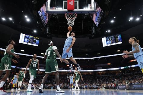 Grizzlies vs. Bucks photos 12.15.22 Photo Gallery | NBA.com