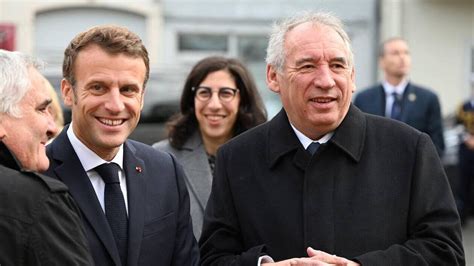 Emmanuel Macron et François Bayrou affichent leur bonne entente à Pau