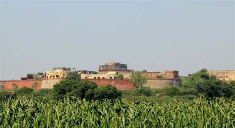 Raja Sumer Singh Fort, Etawah - Discover India