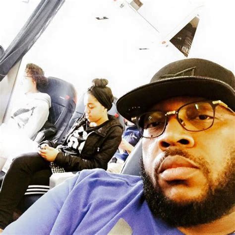 Marvin Sapp Completes New Album While Vacationing With Daughters