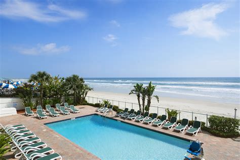 Days Inn by Wyndham Daytona Oceanfront | Daytona Beach, FL Hotels