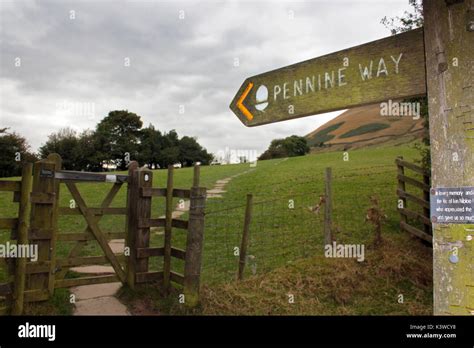 Pennine way trail edale hi-res stock photography and images - Alamy