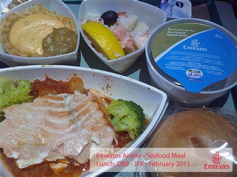 Mobile Blog: Photos of Emirates in-flight food