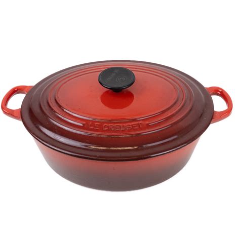 Le Creuset 5-Quart Oval Dutch Oven